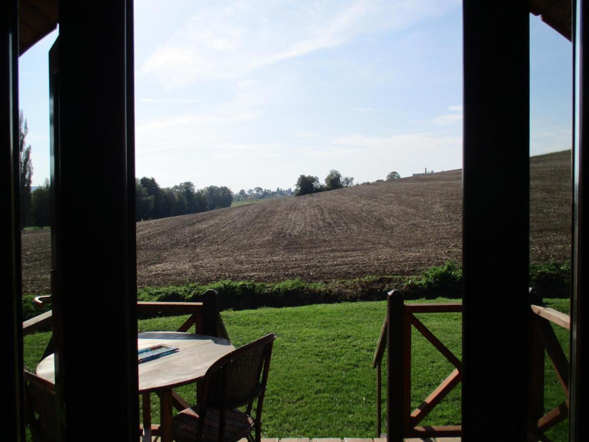 Roulotte Panoramique Du Moulin Bed & Breakfast Chatillon-sur-Marne Exterior photo